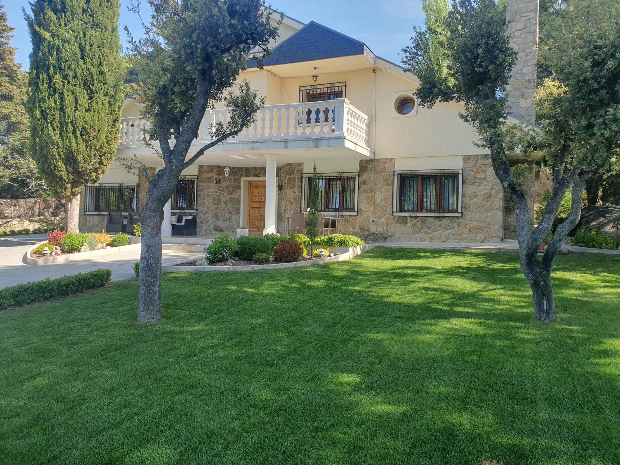 Alpedrete Villa Monika מראה חיצוני תמונה