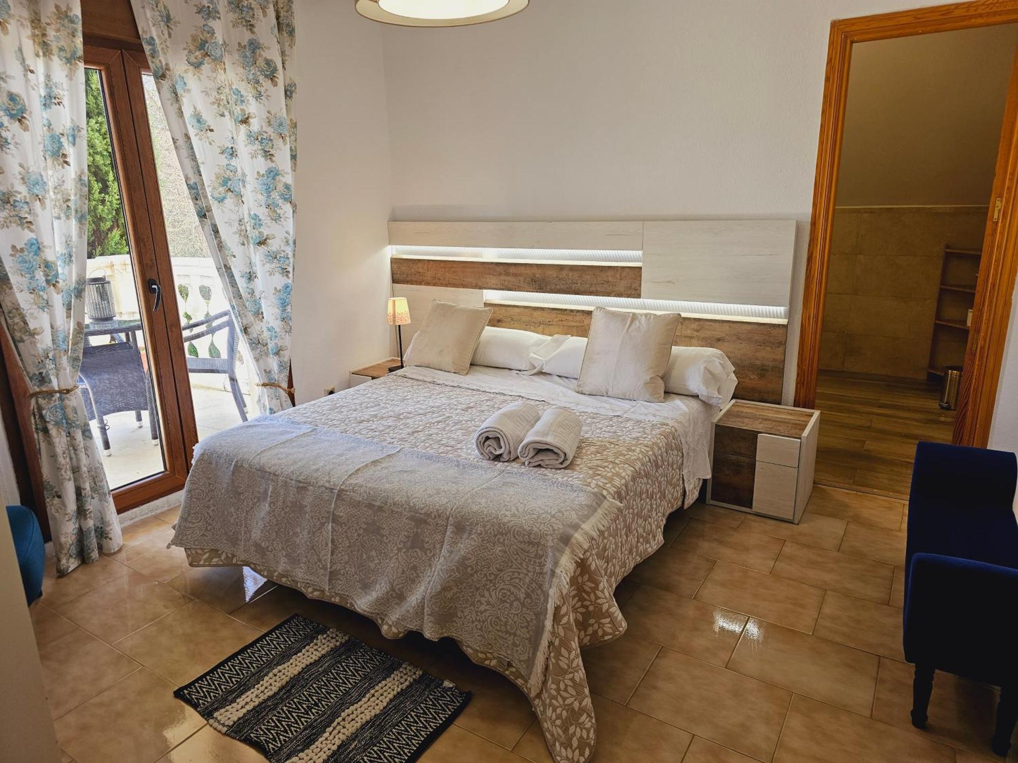 Alpedrete Villa Monika מראה חיצוני תמונה